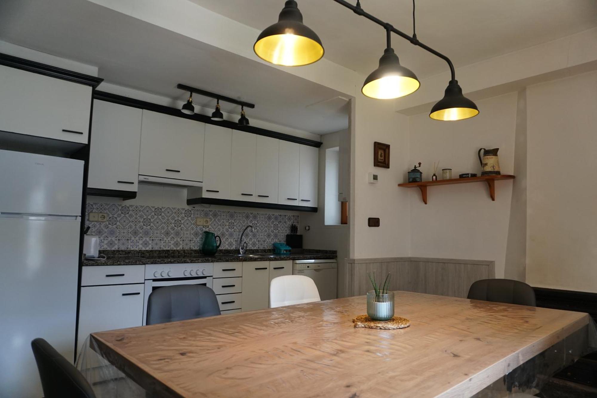 הוילה בייסקאס Cirjuana, Casa En El Centro Con Agradable Jardin Y Barbacoa By Pirineos 360 מראה חיצוני תמונה